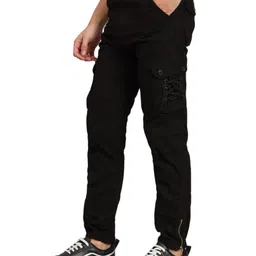 COMFITS Men Mid-Rise Classic Cargos Trousers image 3