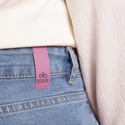 DressBerry Curve Women Plus Size Slim Fit Mid-Rise Low Distress Stretchable Jeans image 4