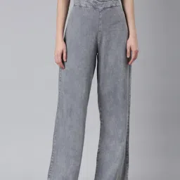 SHOWOFF Grey Denim Relaxed Fit Mid Rise Jeans-image-27