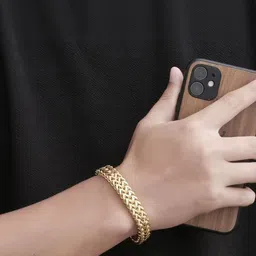 Vientiq Men Gold Bracelet image 5