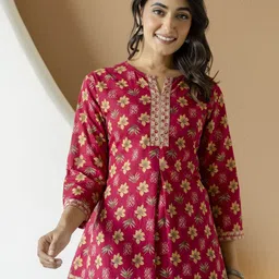 NG FASHION Floral Printed Cotton Notch Neck A-Line Top-image-47