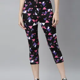 FILA Women Black Printed Slim Fit Cotton Regular Three Fourth Trackpants-picture-15