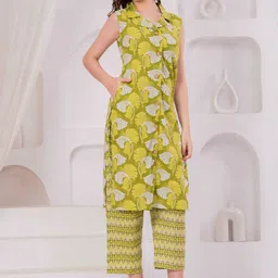 Jyoti Floral Printed Regular Pure Cotton Kurta With Trousers image 2