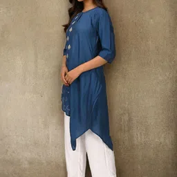 Kaftanize Embroidered Mandarin Collar Tunic & Trousers Co-Ords image 4