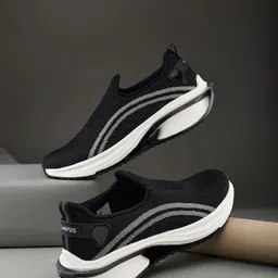 Campus Men Mesh Walking Non-Marking Shoes-picture-32