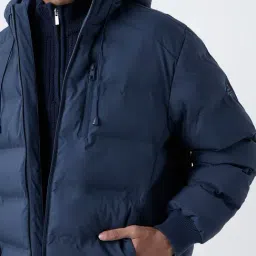 WES Casuals by Westside Navy Solid Relaxed-Fit Puffer Jacket image 4