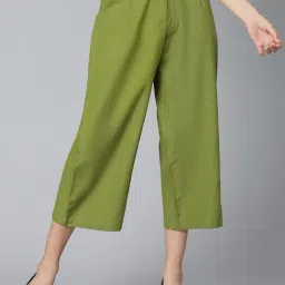 Oxolloxo Green Cotton Regular Fit Mid Rise Culottes-image-51