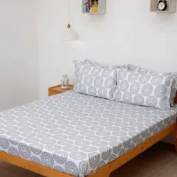 Ariana White & Grey Cotton 260 TC Super King Bedsheet with 2 Pillow Covers-image-8