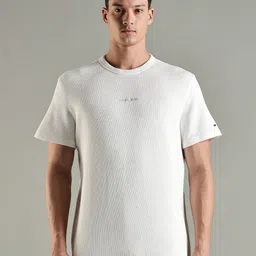 Tommy Hilfiger Men Solid Round Neck Cotton Slim Fit T-shirt-picture-14