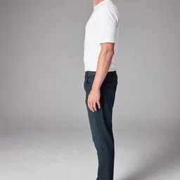 NEXT Men Slim Fit Mid-Rise Light Fade Stretchable Jeans image 3