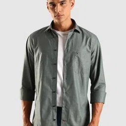 Tommy Hilfiger Chevron Printed Cotton Casual Shirt image 2