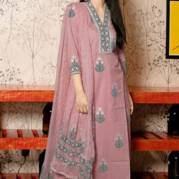 DIVASTRI Floral Printed V-Neck Straight Kurta With Palazzos And Dupatta-image-62