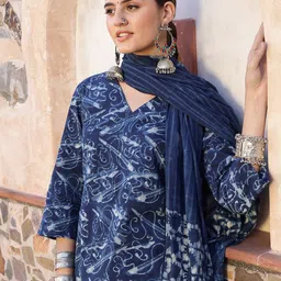 Taavi Abstract Printed Pure Cotton Straight Kurta with Trouser & Dupatta-picture-10