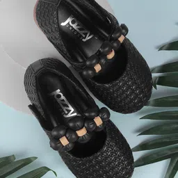 Jazzy Juniors Floral Applique Detailed Velcro Closure Mary Jane Ballerinas - Black-picture-28