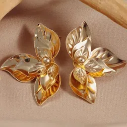VAGHBHATT Gold-Plated Alloy Studs Earrings image 3