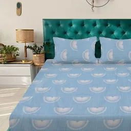 KLOTTHE Blue & White Geometric Printed 300 TC Double King Bedsheets Set-2.5 m x 2.25 m image 3