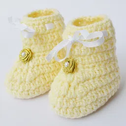 Love Crochet Art Floral Applique Detailed Pearl Embellished Booties With Mittens Set - Cream & Red image 2