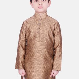 SG YUVRAJ Boys Beige Woven Design Straight Kurta-picture-2