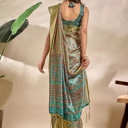 Jhumki creation Ethnic Motifs Zari Silk Blend Handloom Mysore Silk Saree image 2