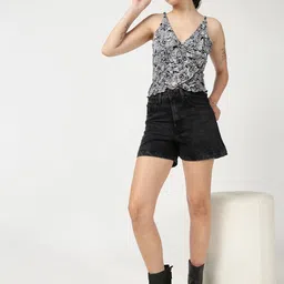 Bene Kleed Men Regular Fit High-Rise Denim Shorts image 4