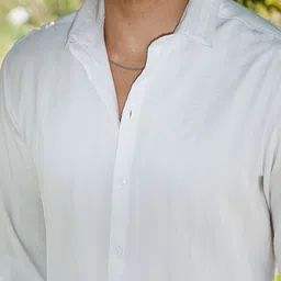 Campus Sutra Men Comfort Fit Spread Collar Textured Casual Shirt image 5