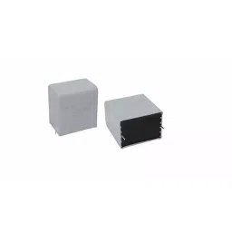 Vishay Polypropylene Capacitor Through Hole Type Through Hole 820nF 630 V DC, MKP385e58263JPM2T0 (Pack of 63)-picture-19