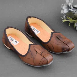 Little Palz Abstract Design Slip On Mojaris - Brown-picture-25