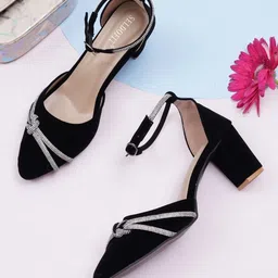 SELDOFIT Women Embellished Block Heel Sandals image 5