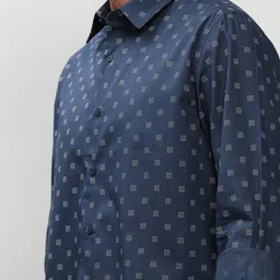 SHOWOFFFF Men Smart Slim Fit Printed Casual Shirt image 3