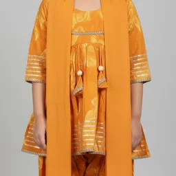 Sangria Girls Floral Printed Gotta Patti Cotton Anarkali Kurta With Payjama & Dupatta image 4