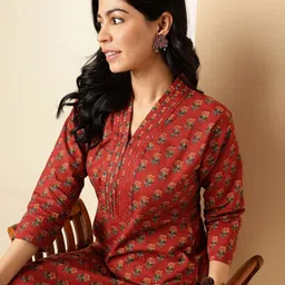 GULMEHAK Women Floral Printed Regular Pure Cotton Kurta with Palazzos image 2