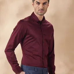 Aldeno Men India Spread Collar Solid Slim Fit Formal Shirt image 3