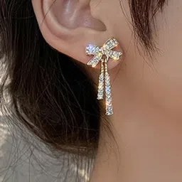 Celestique Contemporary Studs Earrings image 2