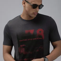 Roadster Men Charcoal Grey & Red Typography Printed Pure Cotton T-shirt-picture-54
