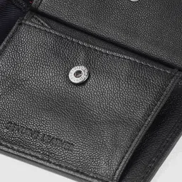 Tommy Hilfiger Men Black Leather Solid Two Fold Wallet image 4