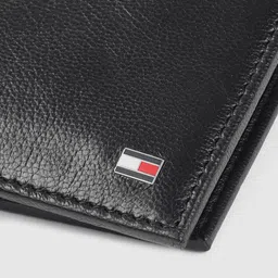 Tommy Hilfiger Men Black Leather Solid Two Fold Wallet image 5