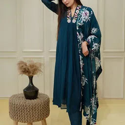 Brand Hill Women Thread Work A-Line Kurta with Trousers & Dupatta image 4