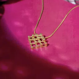 Mia by Tanishq 18KT Yellow Gold Pendant - 2.21 gm-picture-23