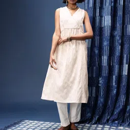 Taavi Geometric Woven Designed Cora A-Line Kurta image 3