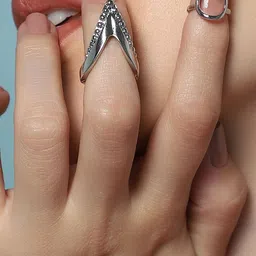 SOHI Set Of 2 Silver-Plated Stone-Studded Finger Ring image 5