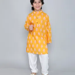 The Magic Wand Full Sleeves Ikat Design Motif Printed Kurta Set -  Yellow-image-34