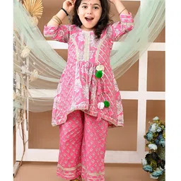 LIL PITAARA Pure Cotton Three Fourth Sleeves Floral Printed Gota Lace & Pompom Latkan Embellished Kurta & Coordinating Palazzo Set - Pink-image-48