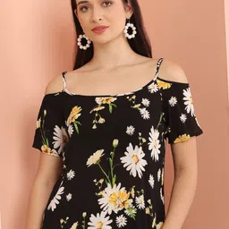 DEBONATELLA Women Floral Printed Cold-Shoulder Top-image-2