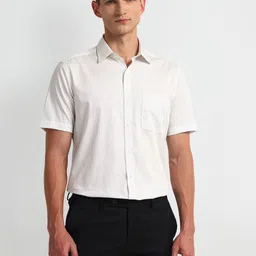 Arrow Men Modern Spread Collar Geometric Printed Cotton Slim Fit Formal Shirt-image-40