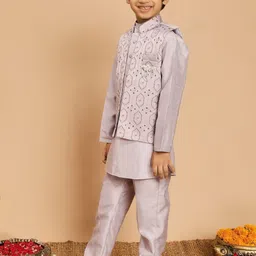 BT DEZINES Boys Mandarin Collar Long Sleeves Straight Kurta With Pyjamas & Jacket image 3