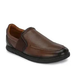 Clog London Men's Brown Formal Loafers image 3