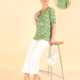 Zelena 100% Cotton Half Sleeves Floral Printed Maternity Top With Concealed Nursing Access  - Apple Green-picture-10