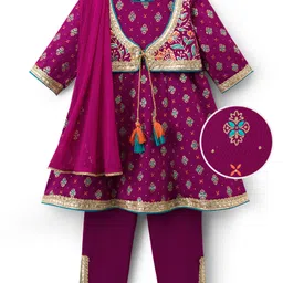 EARTHY TOUCH Single Jersey Knit Three Fourth Sleeves Kurta Salwar & Dupatta Set With Floral Foil Print - Purple-picture-24