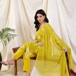 Katn India Women Floral Printed Regular Thread Work Kurta with Trousers & With Dupatta image 5