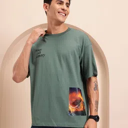 Mast & Harbour Photographic Print Drop-Shoulder Sleeves T-shirt image 2